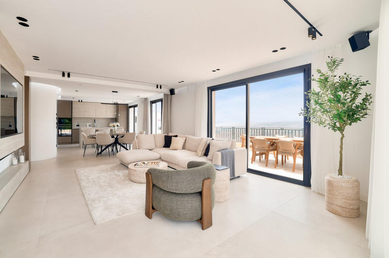 Appartement - 90 m² - 4 pièces