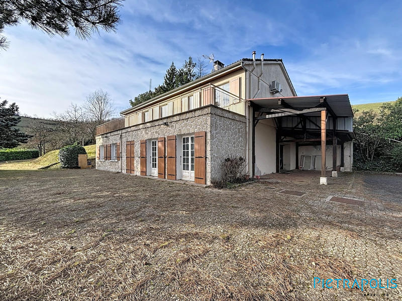 Maison - 146 m² - 6 pièces