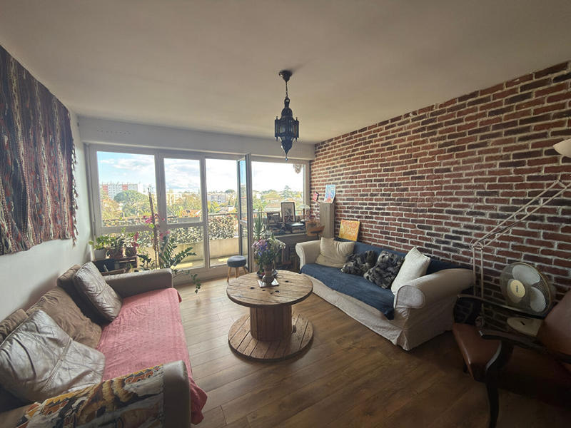 Appartement - 100 m² - 5 pièces