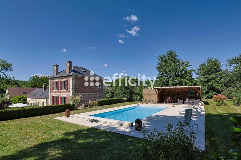 Maison - 229 m² - 9 pièces