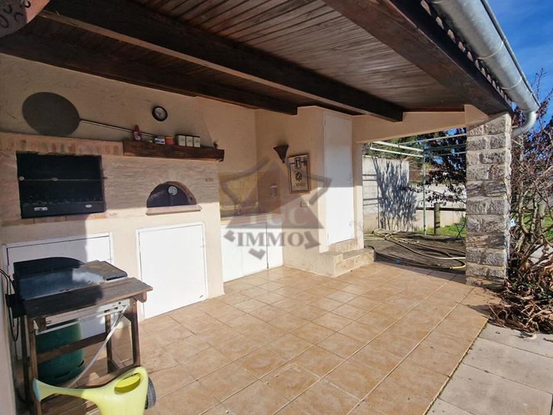 Maison traditionnelle - 190 m² - 9 pièces