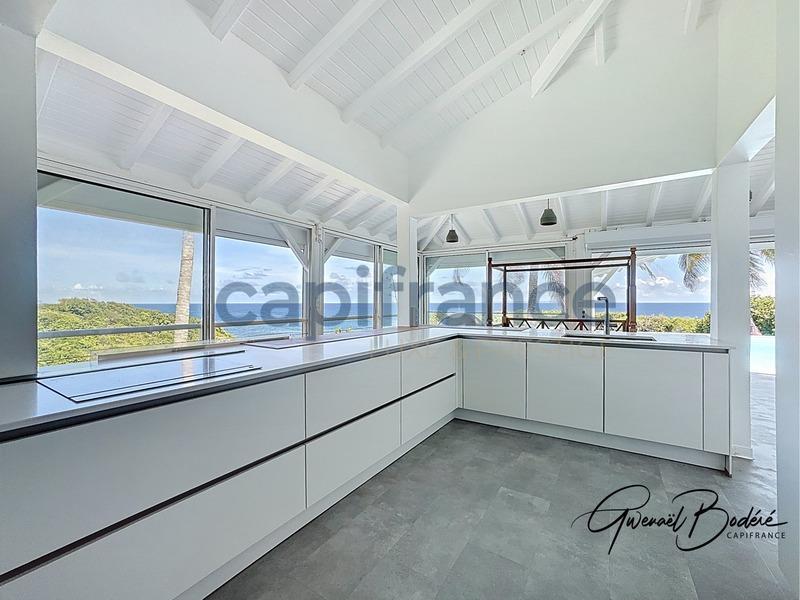 Villa - 226 m² - 6 pièces