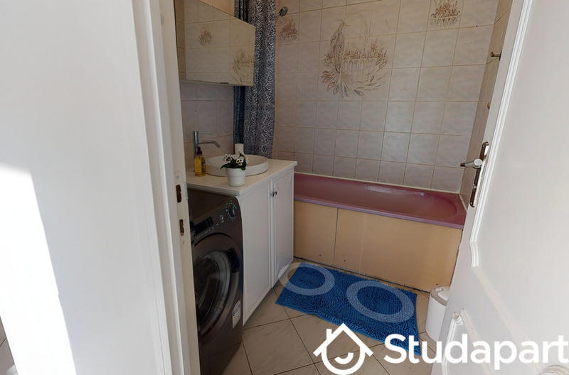 Chambre - 11 m² - 1 pièce