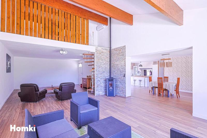 Maison - 175 m² - 6 pièces