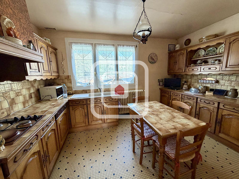 Maison - 95 m² - 5 pièces