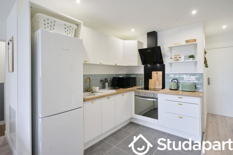 Chambre - 12 m² - 1 pièce