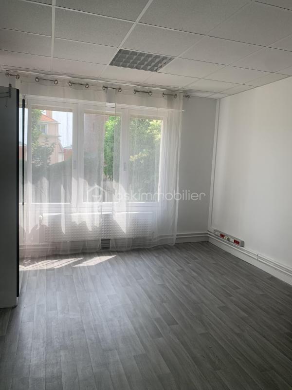 Immeuble - 214 m² - 12 pièces