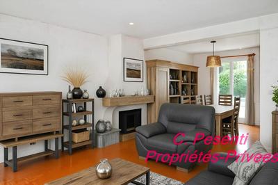 Maison - 98 m² - 5 pièces