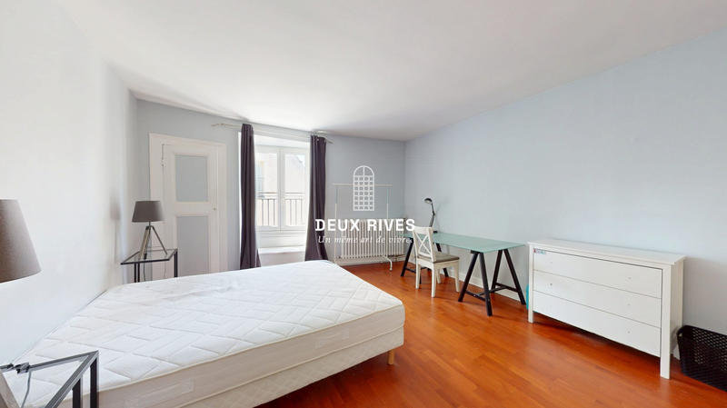 Appartement - 130 m² - 5 pièces