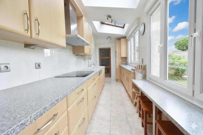 Maison - 150 m² - 5 pièces