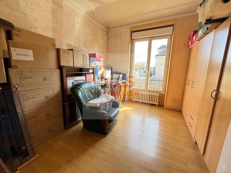 Maison - 245 m² - 1 pièce