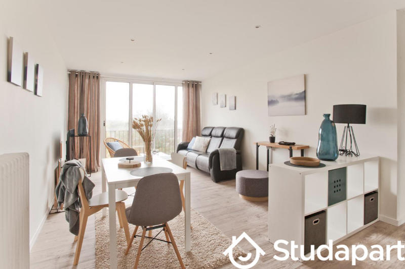 Chambre - 13 m² - 1 pièce