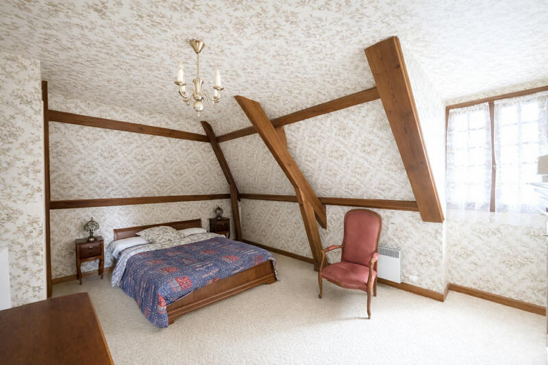 Maison - 187 m² - 6 pièces