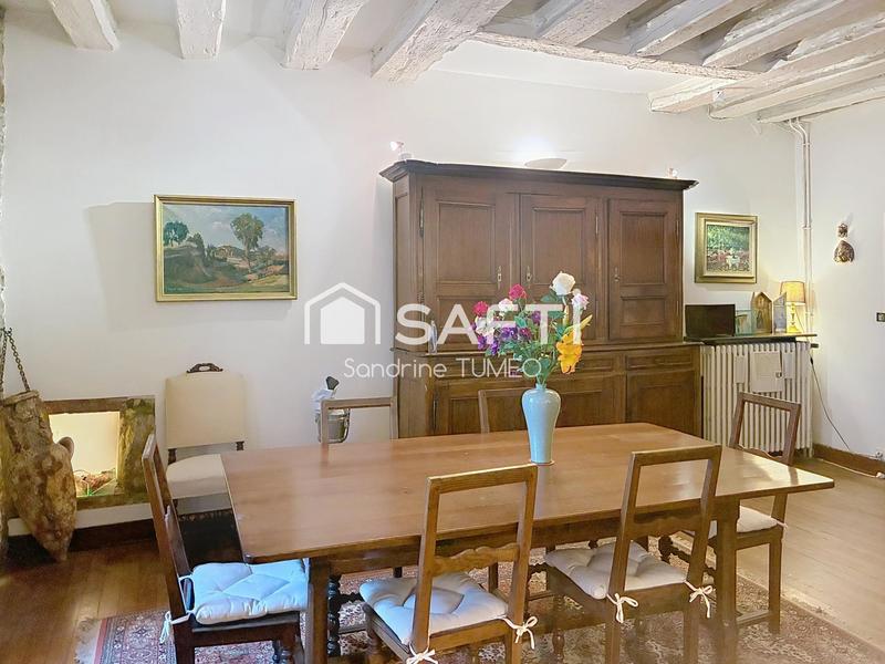 Maison - 334 m² - 11 pièces