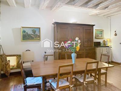 Maison - 334 m² - 11 pièces