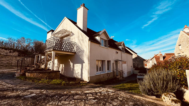 Maison - 158 m² - 6 pièces