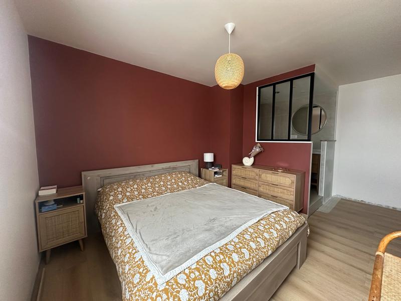 Appartement - 93 m² - 5 pièces