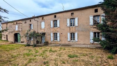 Maison - 244 m² - 8 pièces