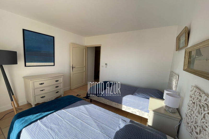 Villa - 200 m² - 6 pièces