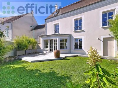Maison - 165 m² - 5 pièces