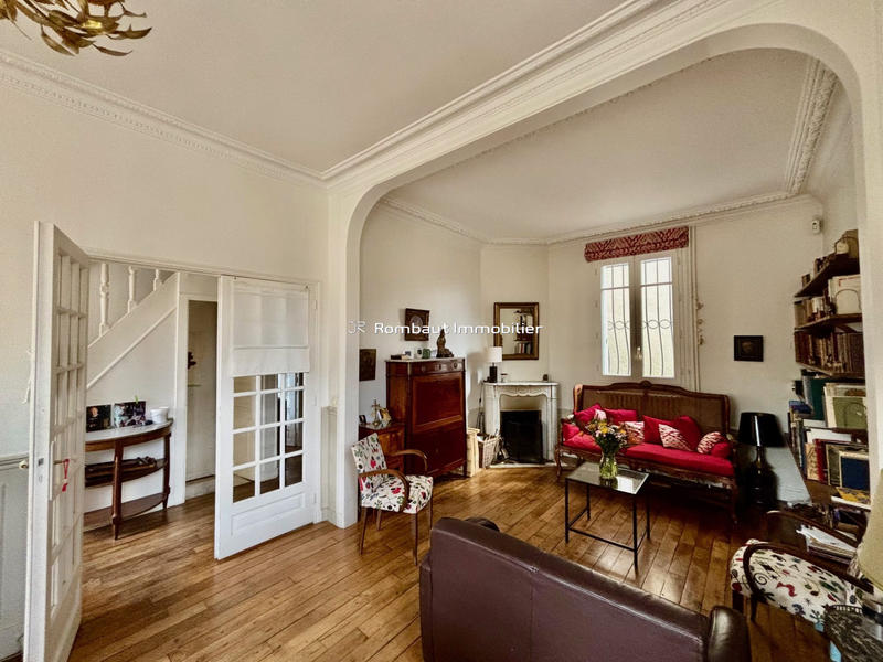 Maison - 142 m² - 8 pièces