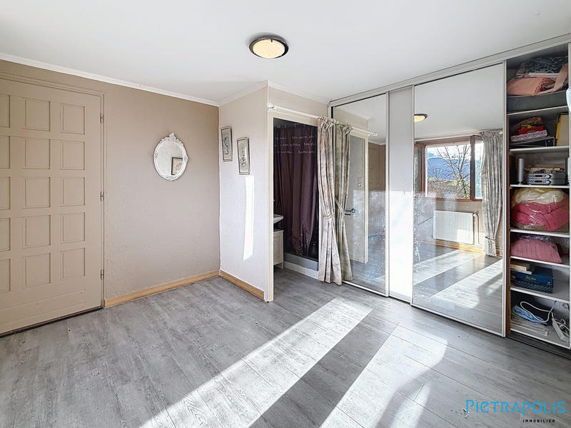 Maison - 95 m² - 6 pièces