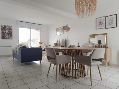 Maison - 85 m² - 4 pièces