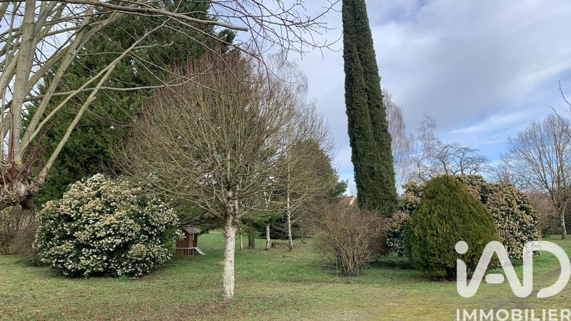 Maison - 256 m² - 9 pièces