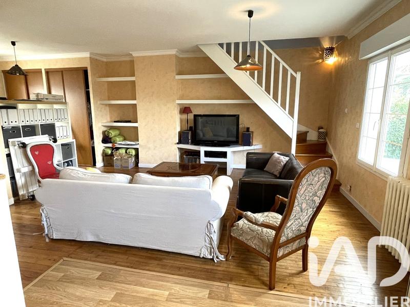 Maison - 121 m² - 5 pièces