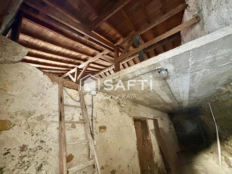 Maison - 138 m² - 10 pièces