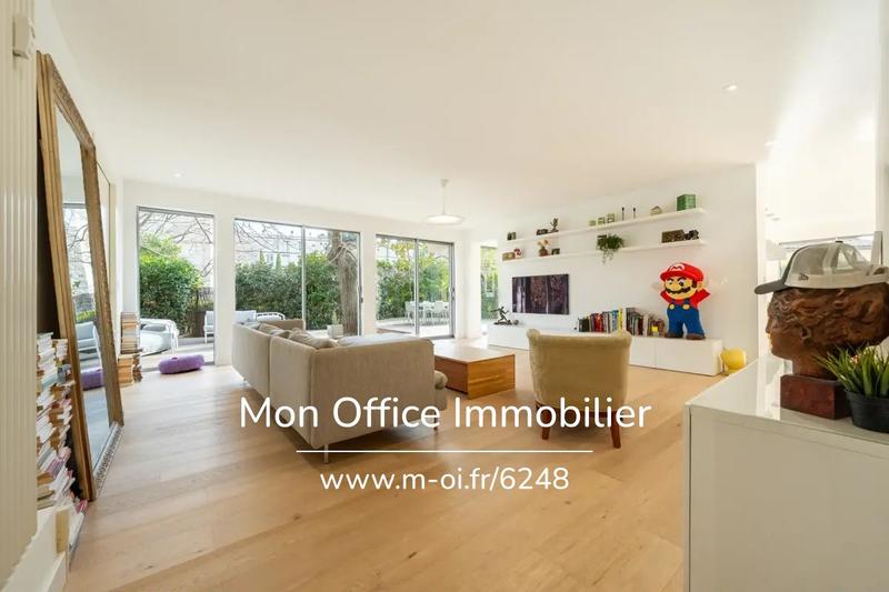 Appartement - 136 m² - 5 pièces