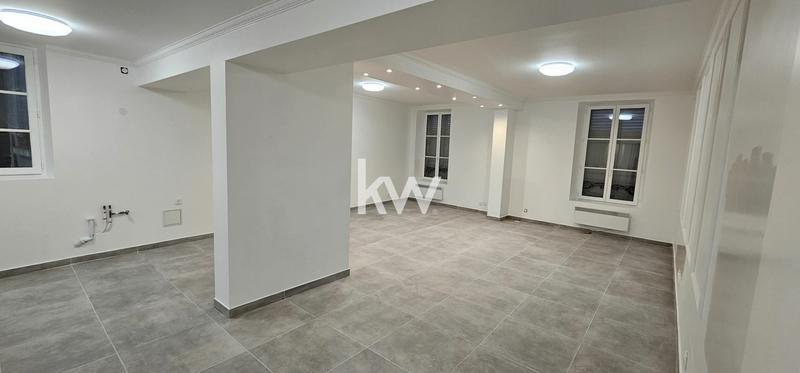 Corps de ferme - 245 m² - 9 pièces