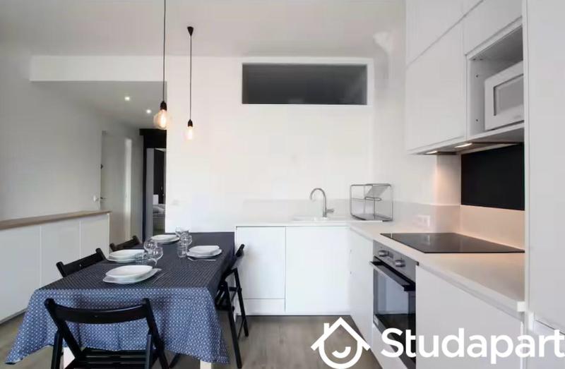 Chambre - 25 m² - 1 pièce