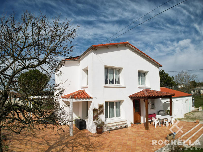 Maison contemporaine - 140 m² - 6 pièces