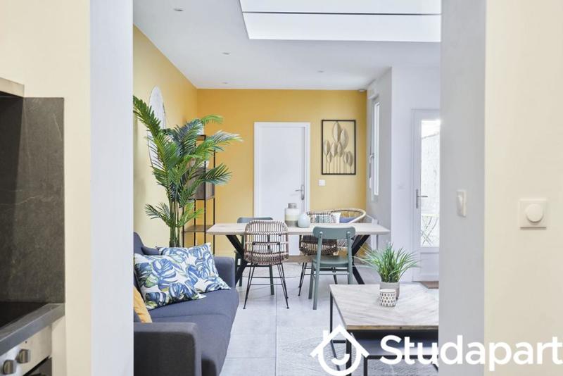 Chambre - 11 m² - 1 pièce