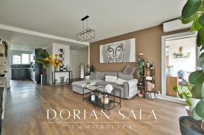 Appartement - 83 m² - 4 pièces