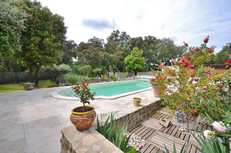 Villa - 146 m² - 6 pièces