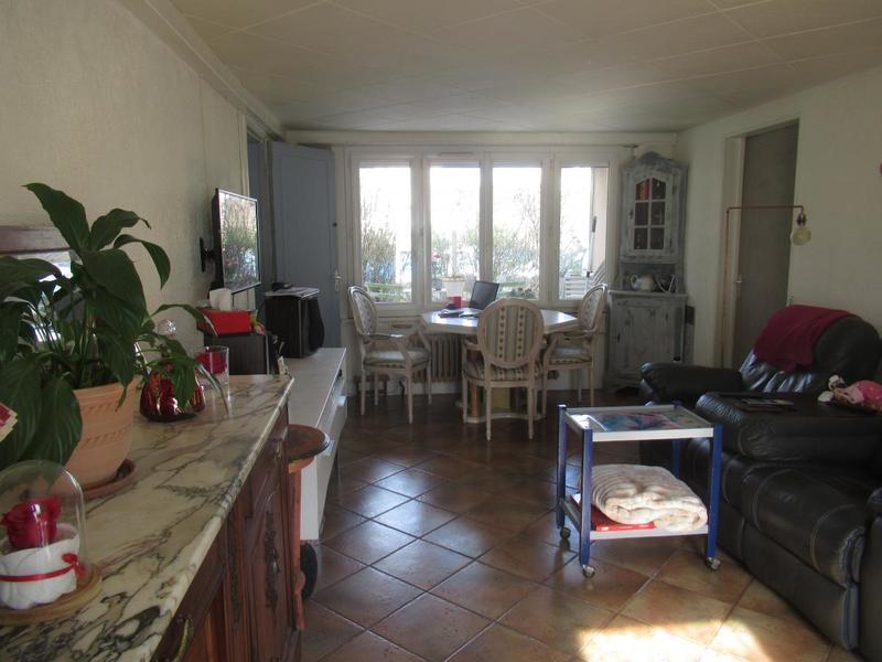 Maison - 140 m² - 10 pièces