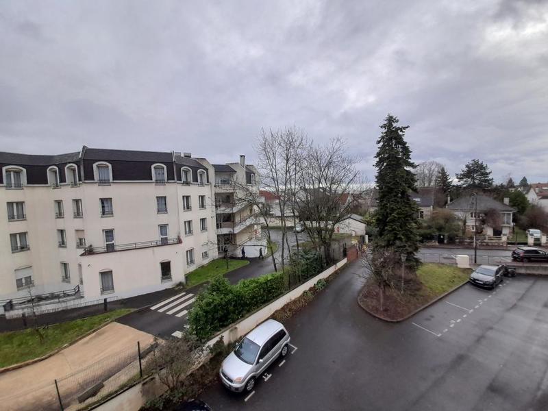 Studio - 30 m² - 1 pièce