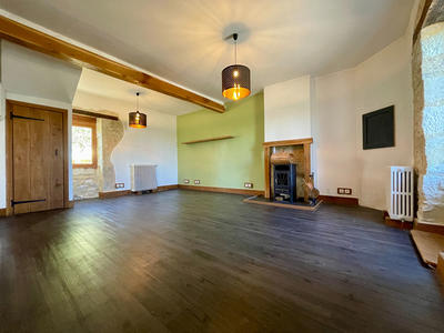 Maison - 150 m² - 7 pièces