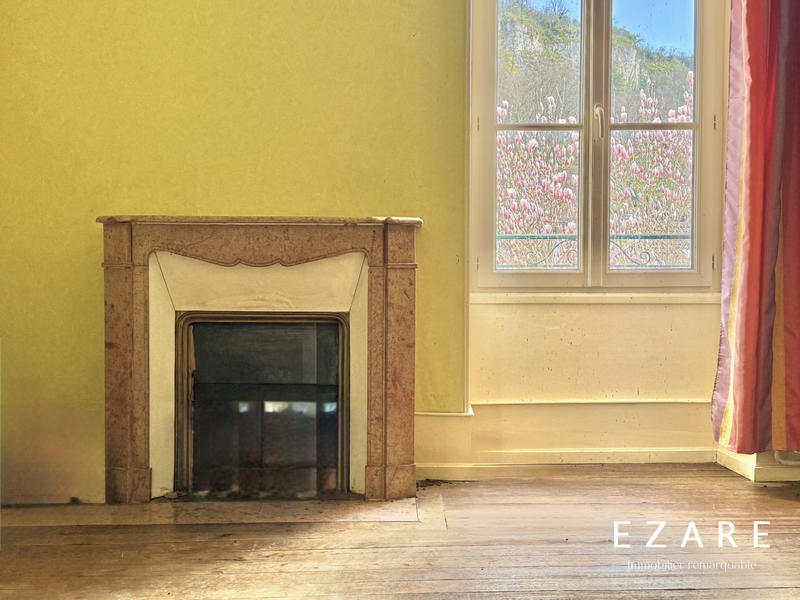 Maison - 225 m² - 6 pièces