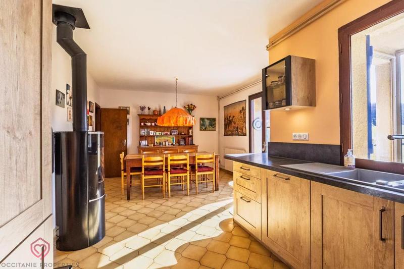 Maison - 166 m² - 7 pièces