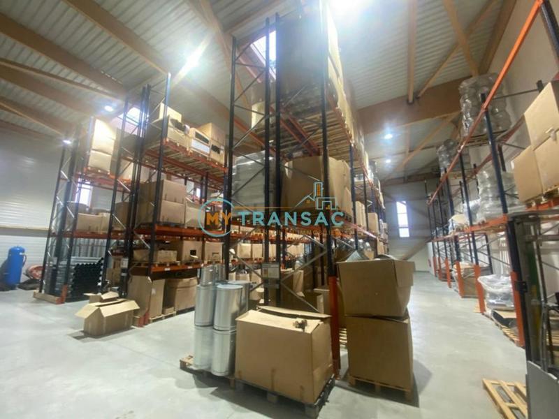 Local d'activités - 1 032 m²