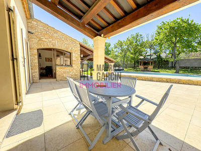 Maison - 212 m² - 6 pièces