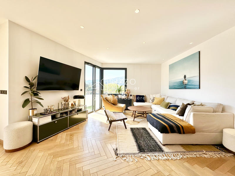 Appartement - 126 m² - 5 pièces