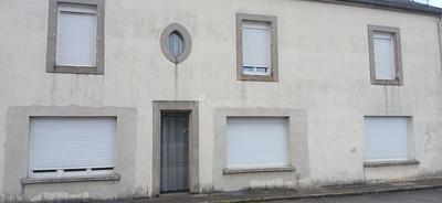 Maison - 250 m² - 10 pièces