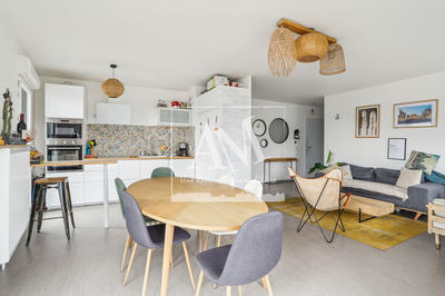 Appartement - 101 m² - 5 pièces