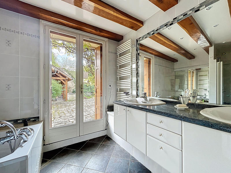 Maison - 164 m² - 6 pièces