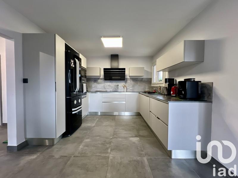 Appartement - 94 m² - 5 pièces