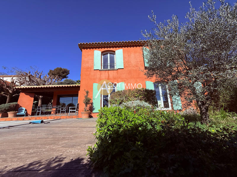 Villa - 188 m² - 6 pièces